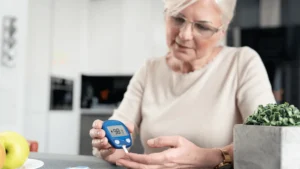Old Women checking dibetes